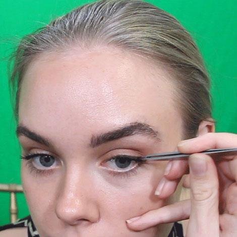 Trucosmaquillajeojosparezcangrandes9