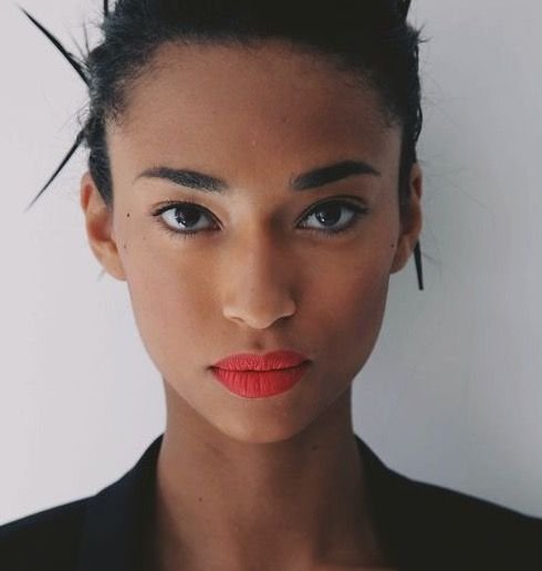 labial naranja para morenas