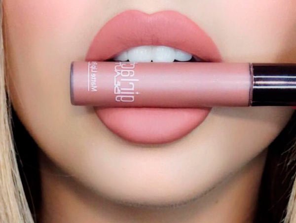 Labial para Maquillaje de Boda Civil