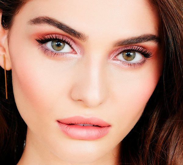 Maquillaje de Día para pieles Blancas